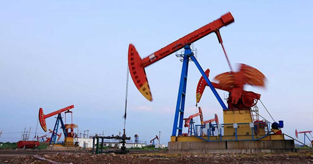 Falling oil prices and revenues could squeeze Alberta’s budget and the ripple effects will be felt across Canada
